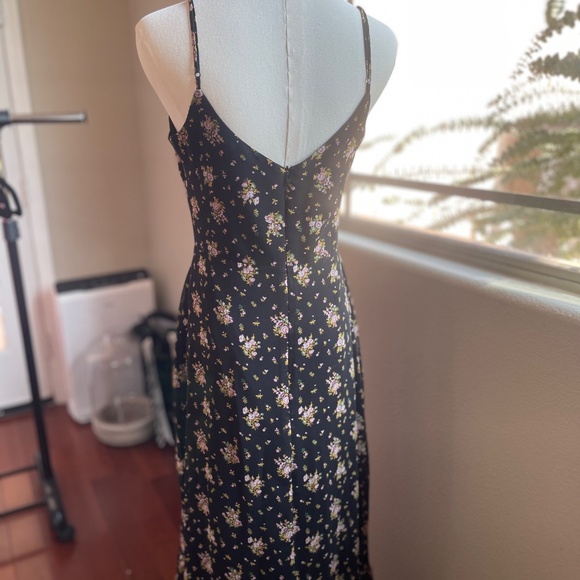 Wayf Massa Tie Knot Black Floral Midi Dress with Ruffle Hem Sz S - Picture 6 of 13